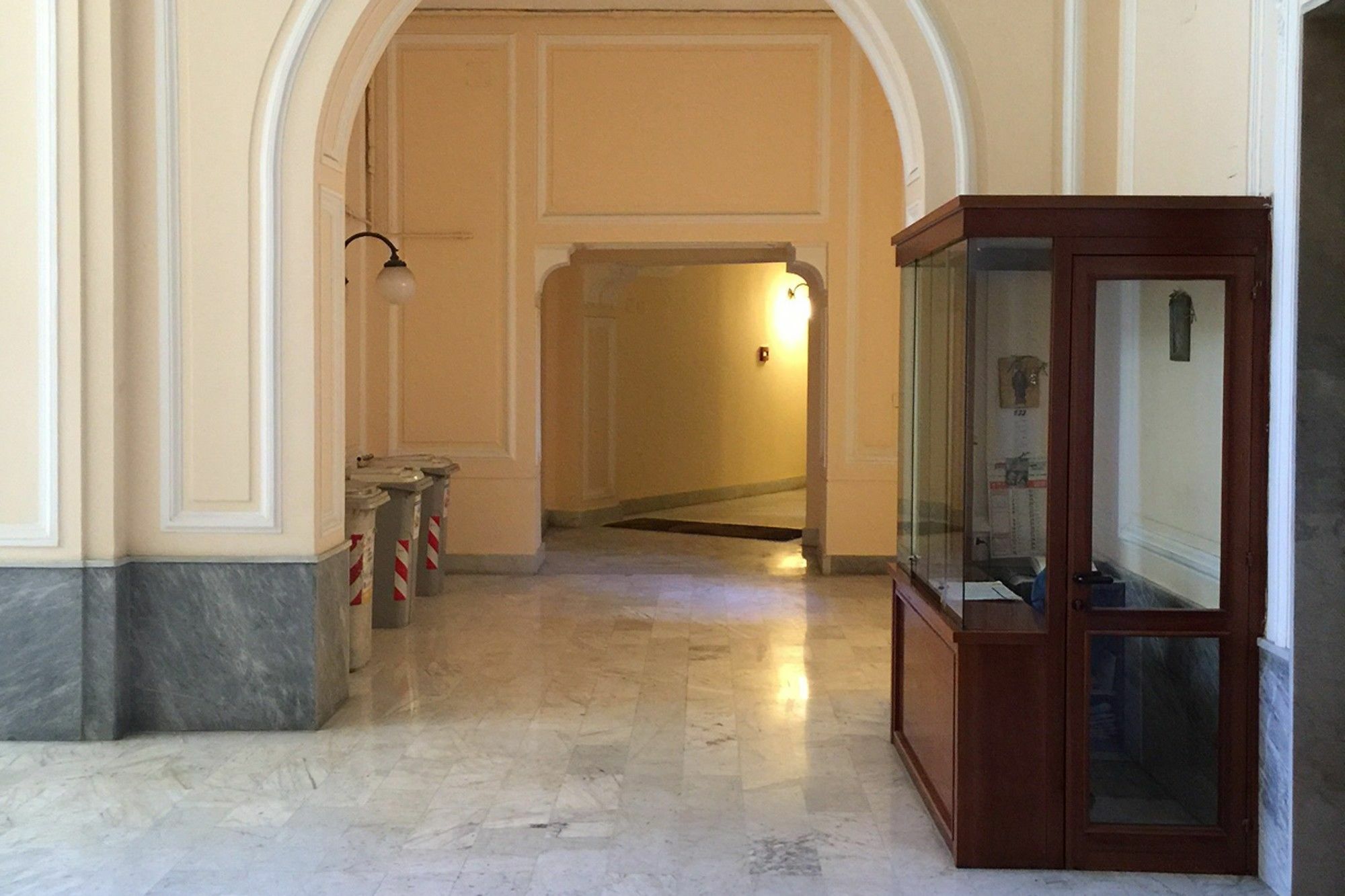 Napoli Central City Eksteriør bilde